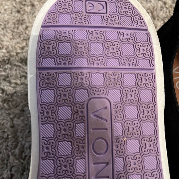 Vionic Black Slip-On Sneakers Kimmie Perf - women’s ladies wide 8.5 - Picture 5 of 12